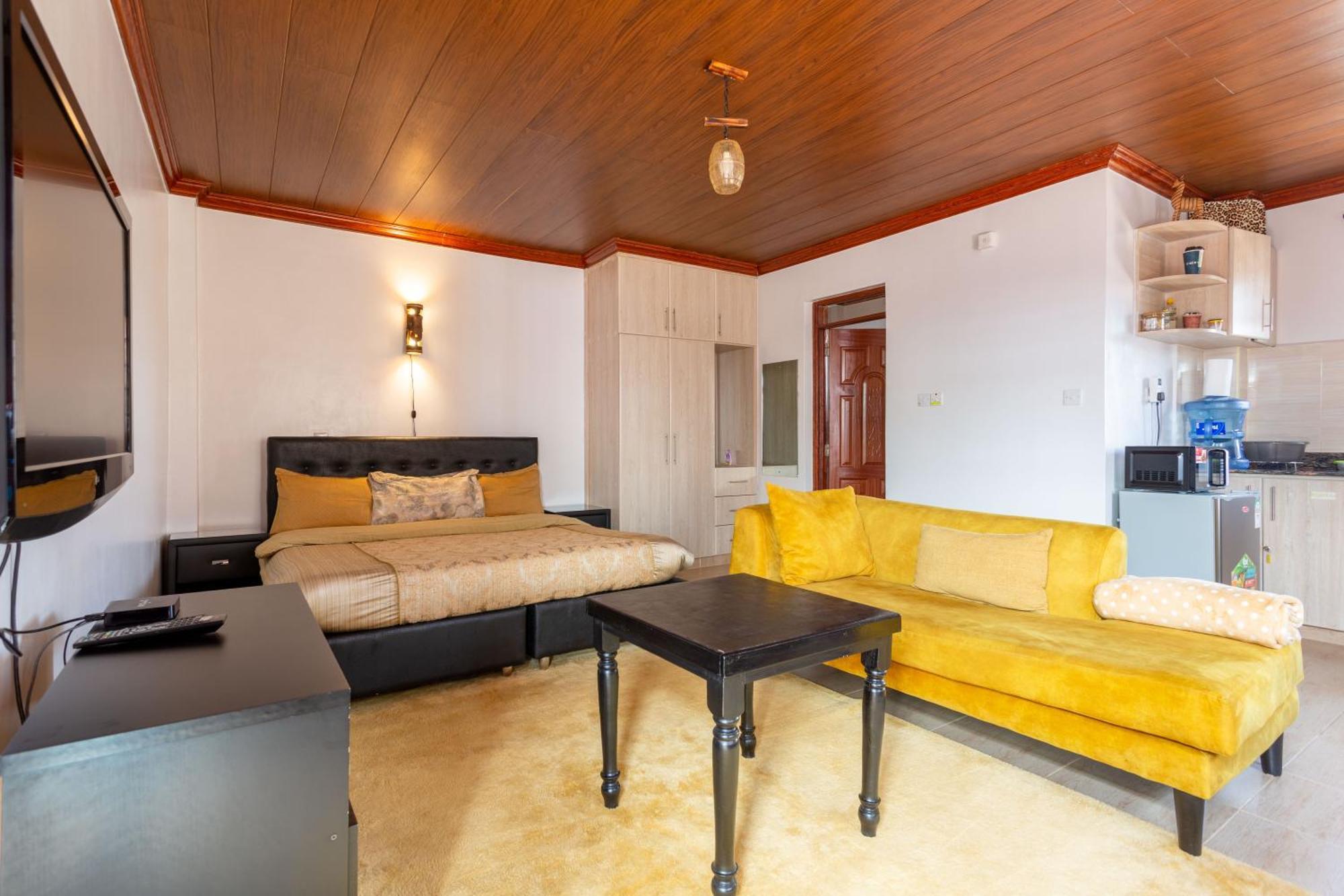 Penthouse Rooftop Studio With King Bed Nairobi Esterno foto