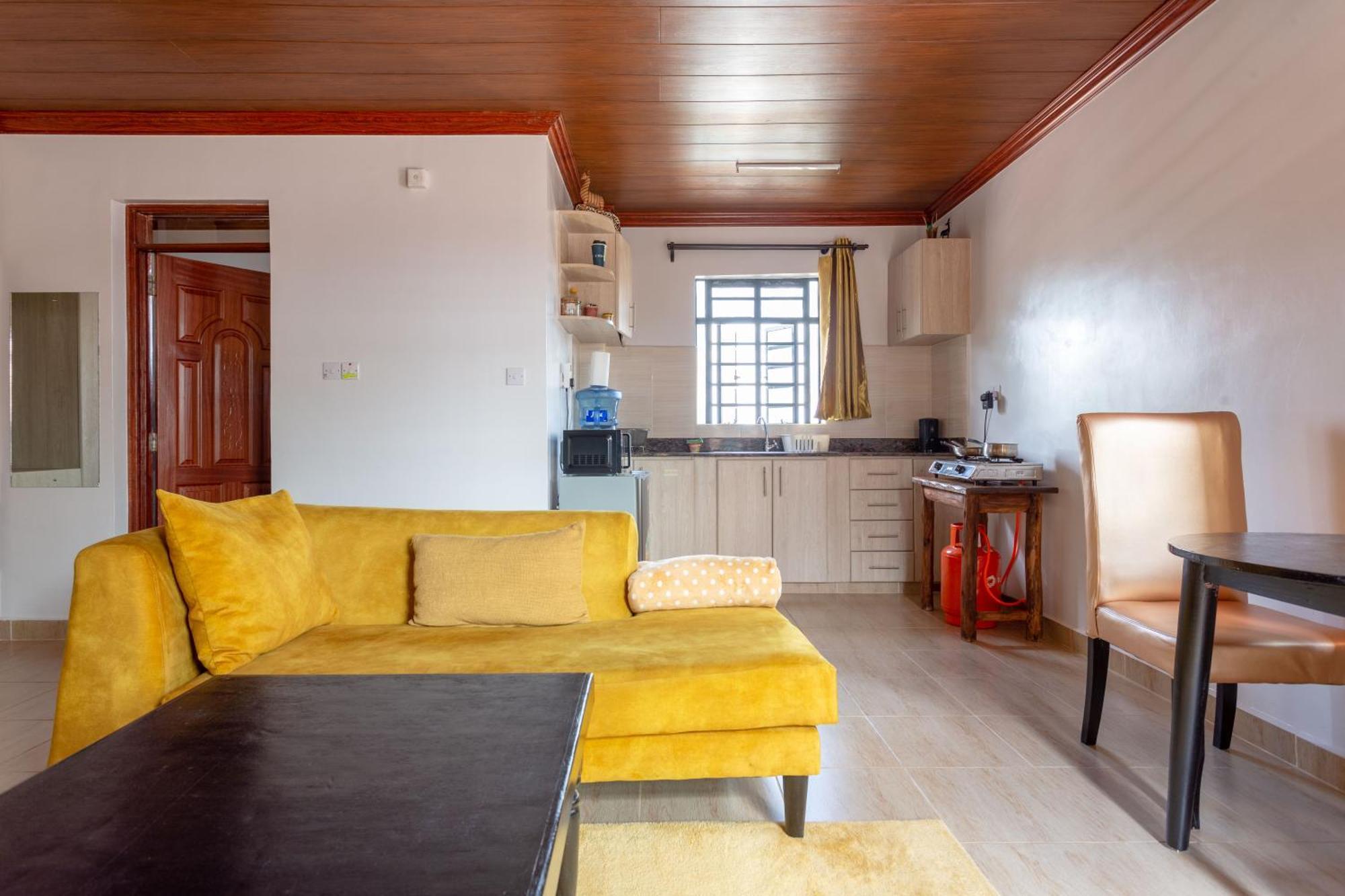 Penthouse Rooftop Studio With King Bed Nairobi Esterno foto