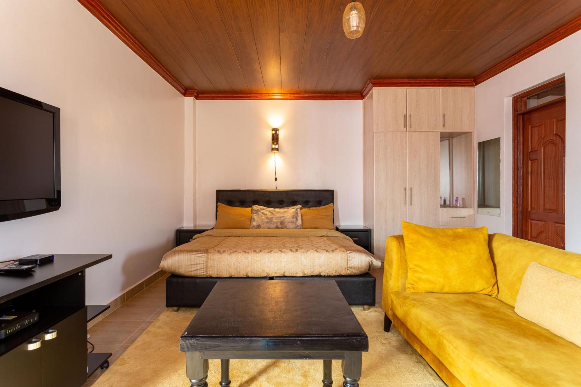 Penthouse Rooftop Studio With King Bed Nairobi Esterno foto